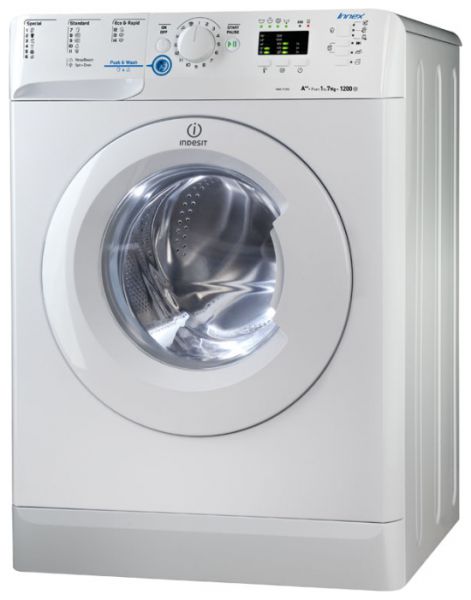 Стиральная машина Indesit XWA 71252 W